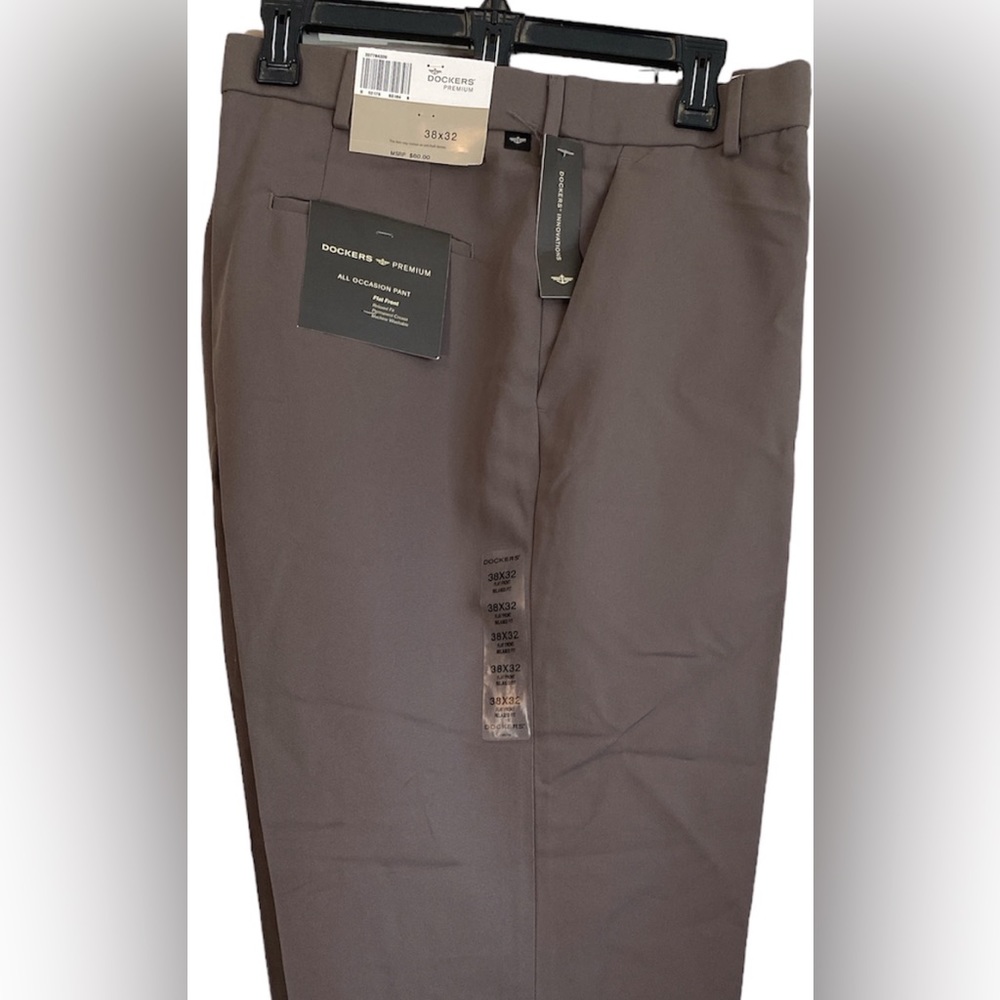 NWT Dockers Premium All Occasion Pant - Flat Front - 38 x 32